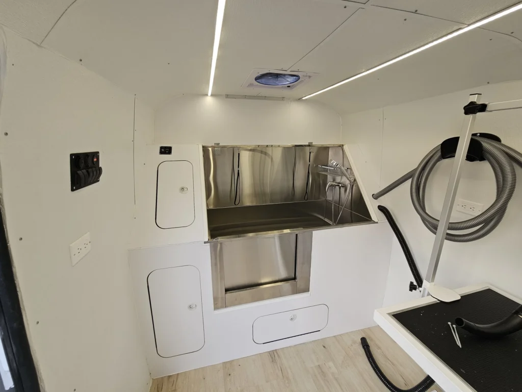 Grooming Van – Sprinter 04 – photo 1